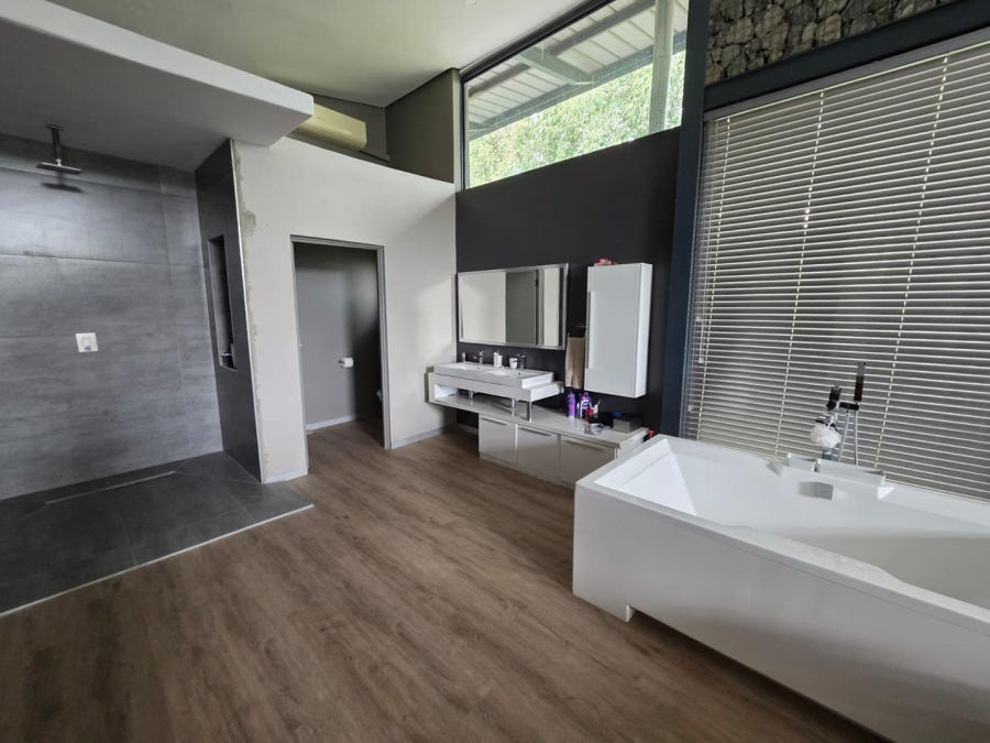 6 Bedroom Property for Sale in Maselspoort Free State